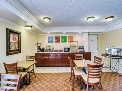 Comfort Inn Martinsville - image 11