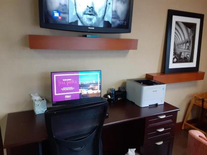 Hampton Inn St. Louis - Westport - image 20