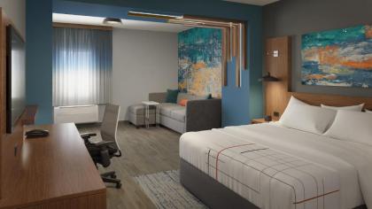 La Quinta Inn & Suites by Wyndham Marysville - image 4