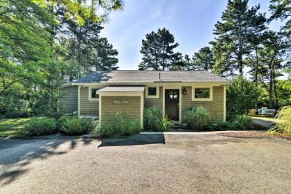 Lakefront Mashpee Home with Kayak and Outdoor Kitchen! - image 13