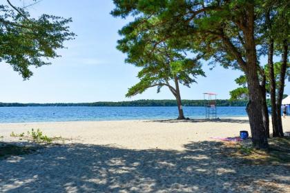 Lakefront Mashpee Home with Kayak and Outdoor Kitchen! - image 8