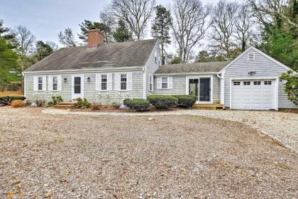 Family Home with Beach Gear and BBQ Walk to Shore