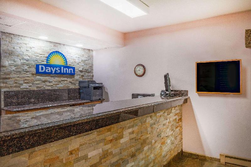 Days Inn by Wyndham Mason City - image 3