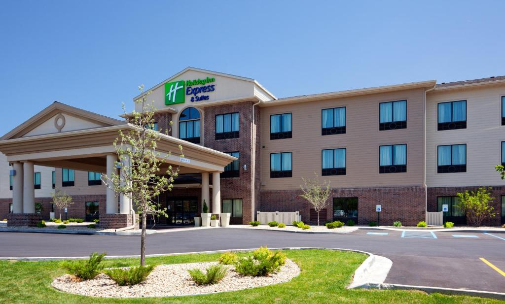 Holiday Inn Express & Suites - Mason City an IHG Hotel - image 7