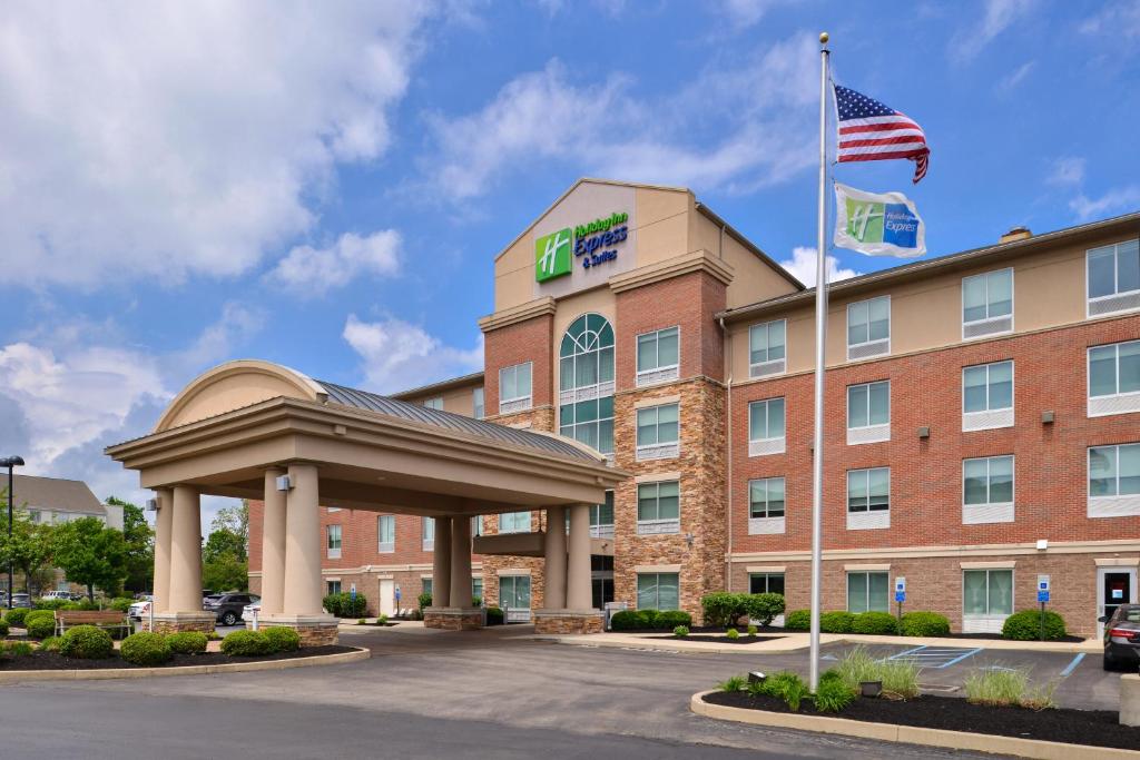 Holiday Inn Express Hotel & Suites Cincinnati - Mason an IHG Hotel - main image