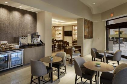 Marriott Cincinnati Northeast - image 13