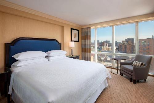 Sheraton LaGuardia East Hotel - image 5