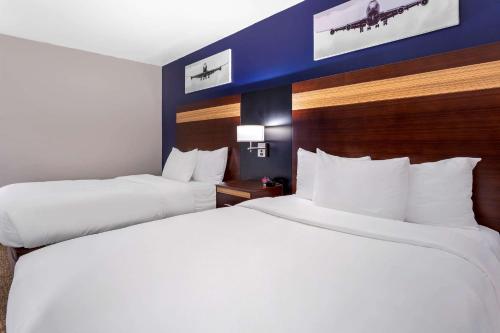 Avion Inn Near LGA Airport Ascend Hotel Collection - main image