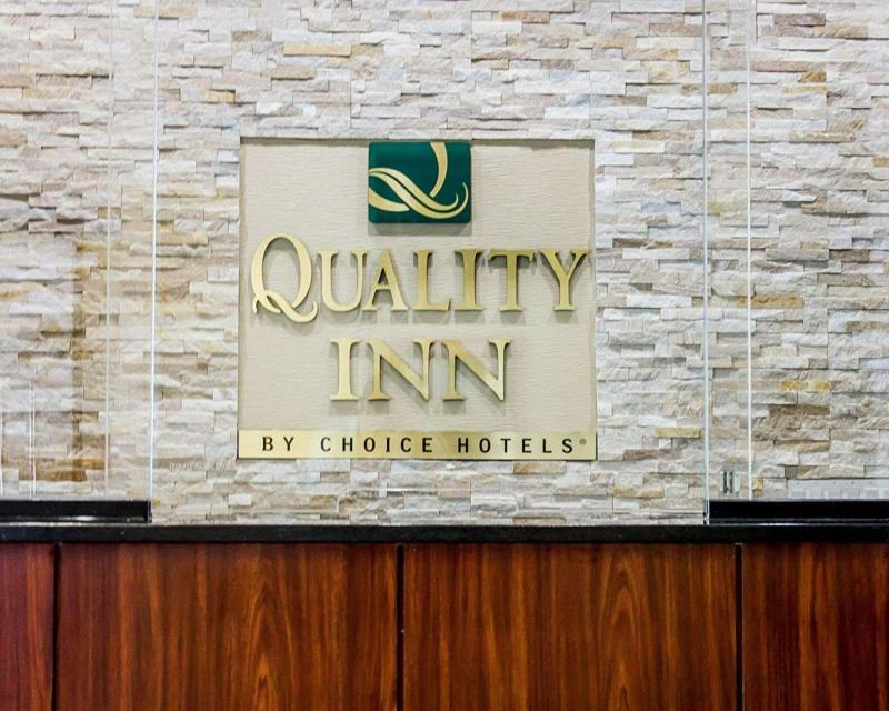 Quality Inn - image 2