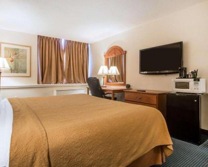 Quality Inn Massena - image 5