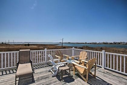 Waterfront Home with Large Deck and Dock on Narrow Bay - image 2