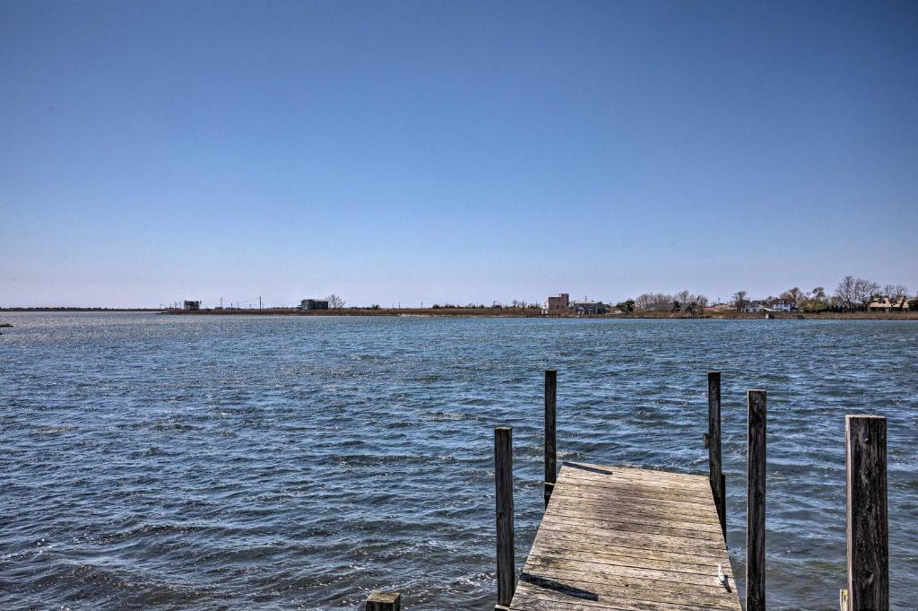 Waterfront Home with Large Deck and Dock on Narrow Bay - image 4