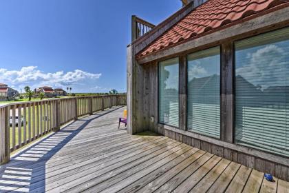 Matagorda Townhome with Deck Views Pool Access - image 11