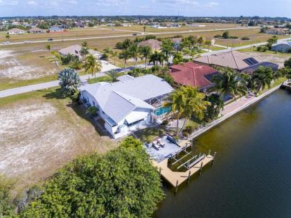 Waterways Views Heated Pool - Villa Mermaid Cove - Cape Coral FL - image 8