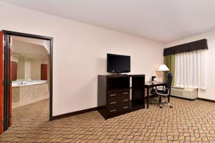 Quality Inn and Suites Matteson - image 10