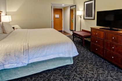 Hampton Inn Charlotte/Matthews - image 4