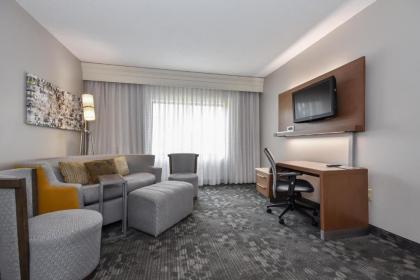 Courtyard by Marriott Charlotte Matthews - image 11