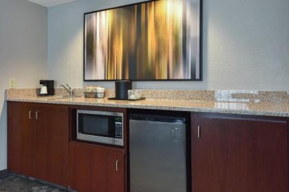 Courtyard by Marriott Charlotte Matthews - image 9