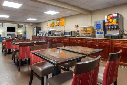 Comfort Inn Matthews / Charlotte - image 2