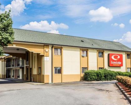 Econo Lodge Inn & Suites Matthews - Charlotte - image 1