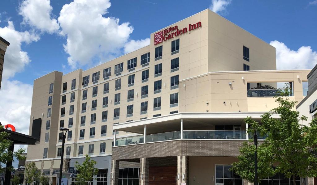 Hilton Garden Inn Charlotte Waverly - main image