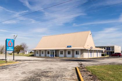 Hotel in mattoon Illinois