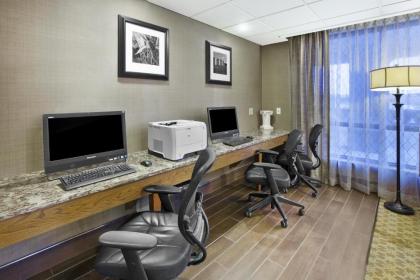 Hampton Inn Toledo-South/Maumee - image 9