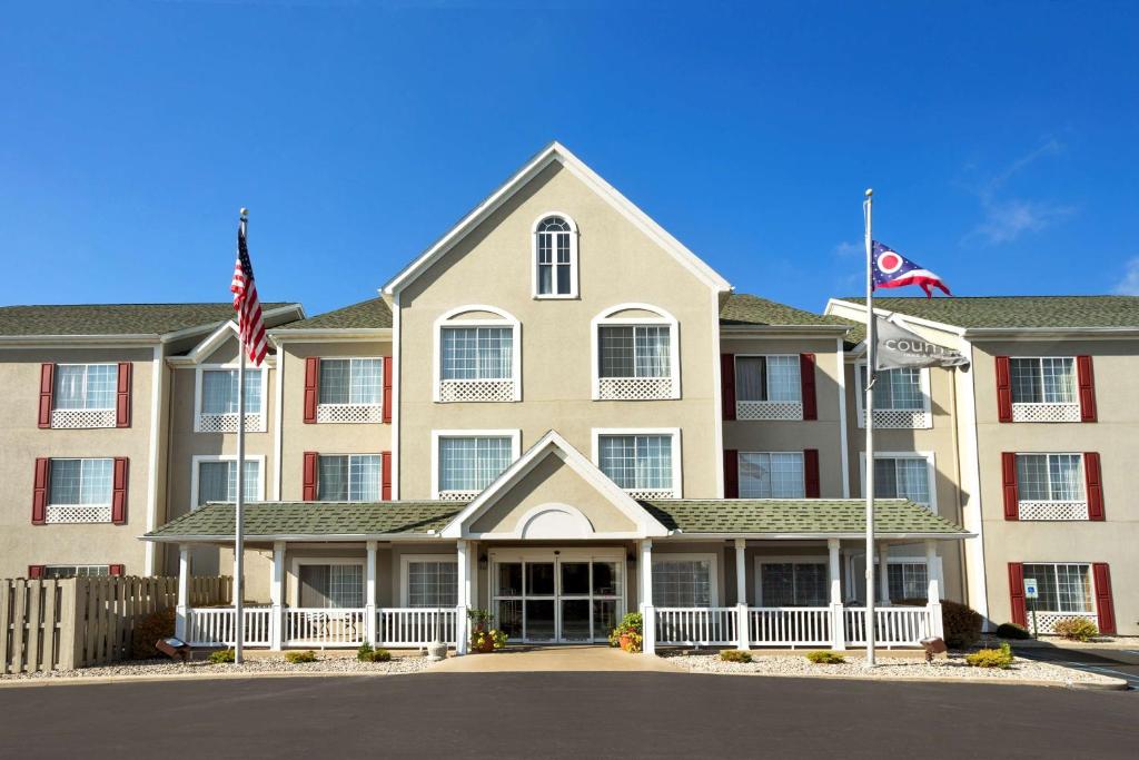 Country Inn & Suites by Radisson Toledo OH - main image