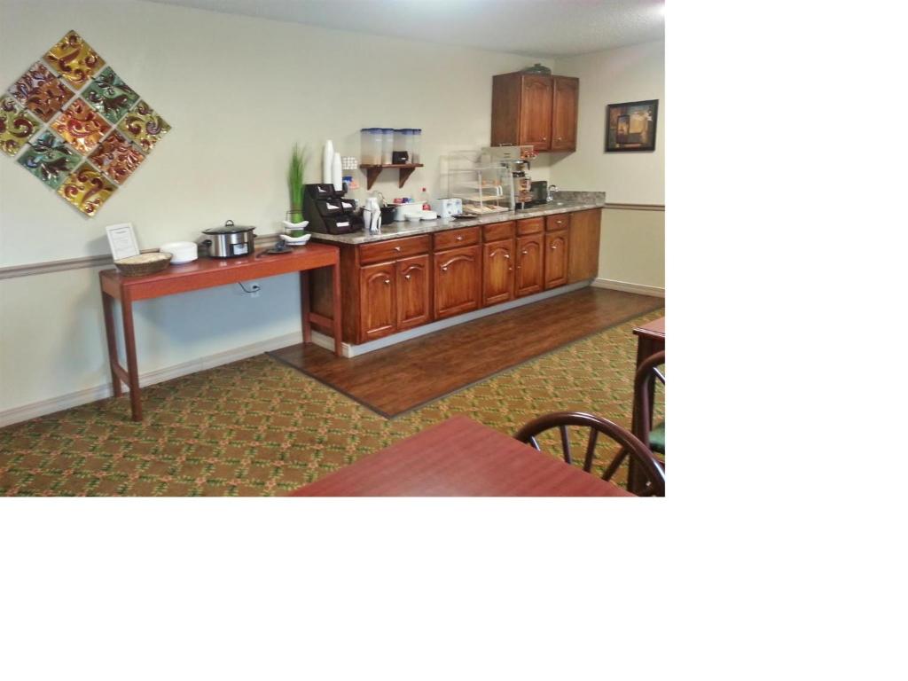 Americas Best Value Inn & Suites - Little Rock - Maumelle - image 6