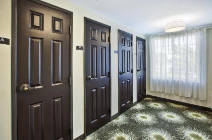 Staybridge Suites Cleveland Mayfield Heights Beachwood - image 3