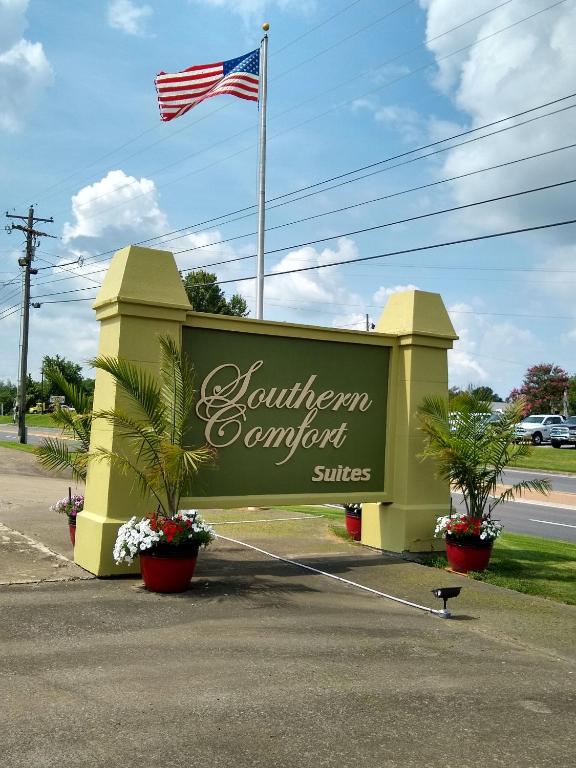 Southern Comfort Suites - main image