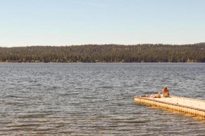 Warren Wagon House w/ boat dock - image 4