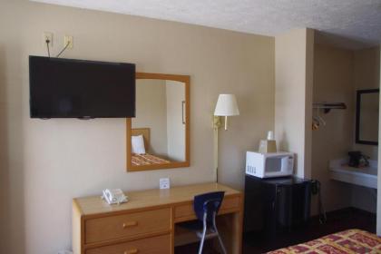 Economy Inn McCook - image 11