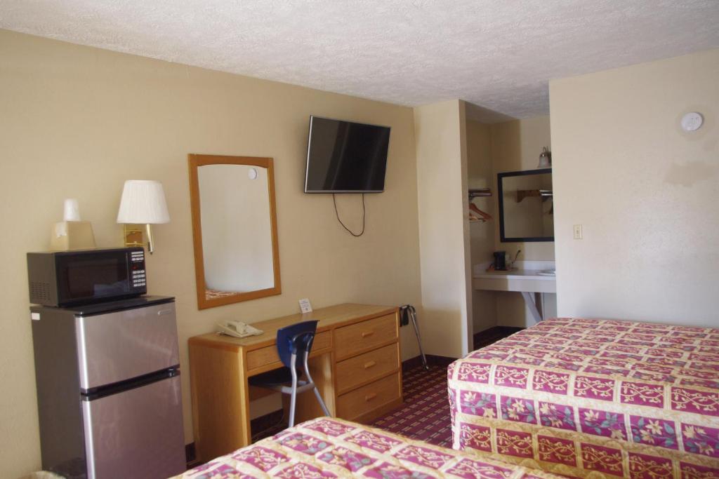 Economy Inn McCook - image 5