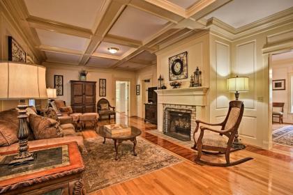 Spacious McGaheysville Family Retreat with Game Room - image 15