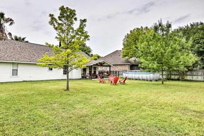 Hill Country Home with Pool near Austin and San Antonio - image 10