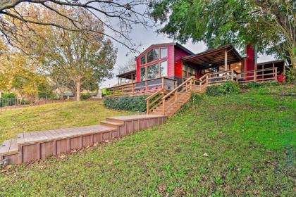 Guadalupe Riverfront Duplex with Deck and Private Dock