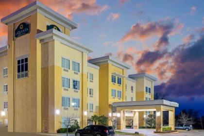 La Quinta Inn & Suites by Wyndham Mcalester - image 10