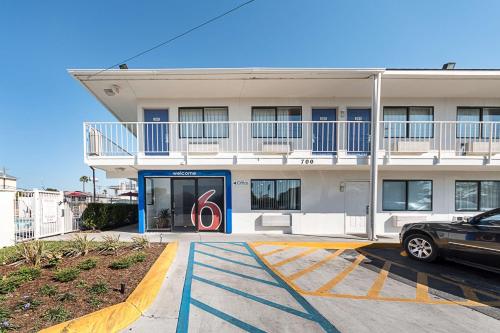 Motel 6-Mcallen TX - main image