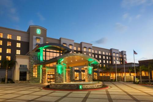 Embassy Suites by Hilton McAllen Convention Center - image 2