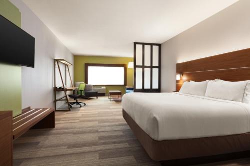 Holiday Inn Express & Suites - McAllen - Medical Center Area an IHG Hotel - image 3