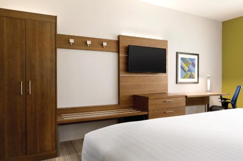 Holiday Inn Express & Suites - McAllen - Medical Center Area an IHG Hotel - image 4