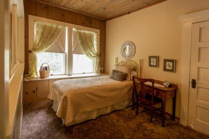 McCloud River Bed and Breakfast - image 11