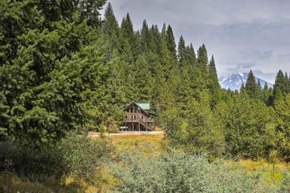 Log Home on 40 Private Acres By Mt Shasta Ski Park - image 11