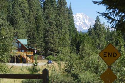 Log Home on 40 Private Acres By Mt Shasta Ski Park - image 5