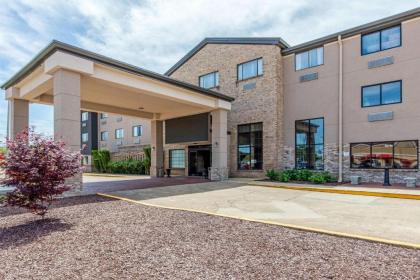 Comfort Inn  Suites Mississippi