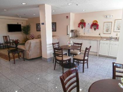 America's Best Value Inn & Suites-McDonough - image 8