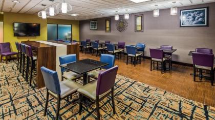 Best Western Plus McDonough Inn & Suites - image 7