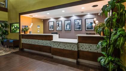 Best Western Plus McDonough Inn & Suites - image 9