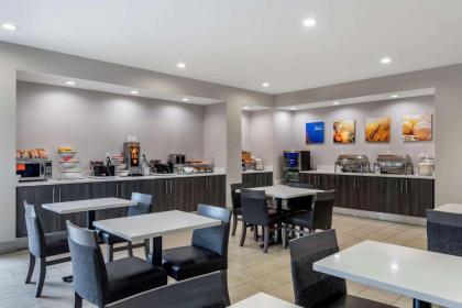 Comfort Suites McDonough Atlanta South - image 14